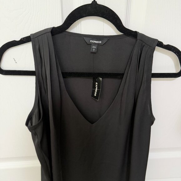 Women Express V Neck Sleeveless Lightweight Blouse in Black Size Small - Picture 4 of 7